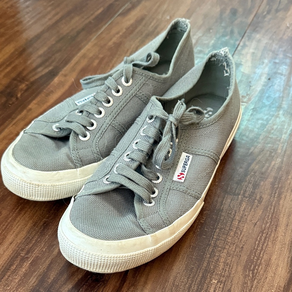 Superga Gray Canvas Sneakers Classic Lace-Up Design